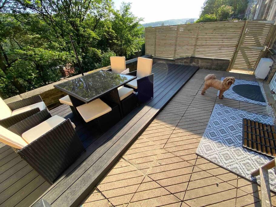 Bowie'S Abode Sowerby Bridge Exteriör bild